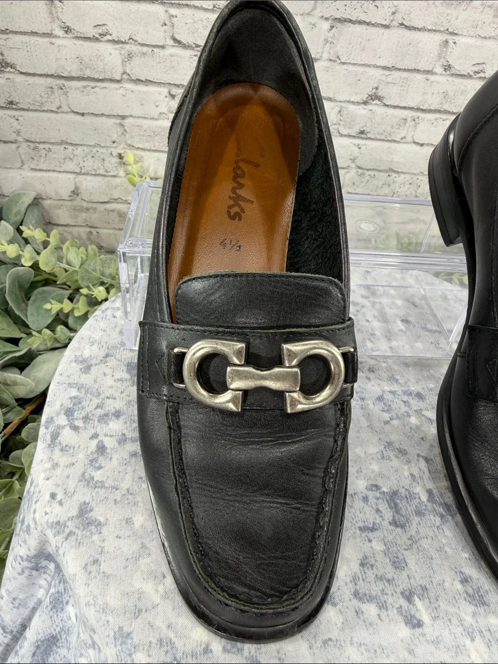 CLARKS - Black Soft Leather Horse-bit Moc Toe Dress Loafers - Boys 4.5M 🖤 GUC